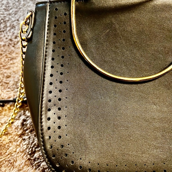 Purse - Picture 4 of 4